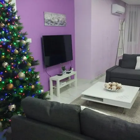 Pink Near Beach With Swimming Pool Pyla